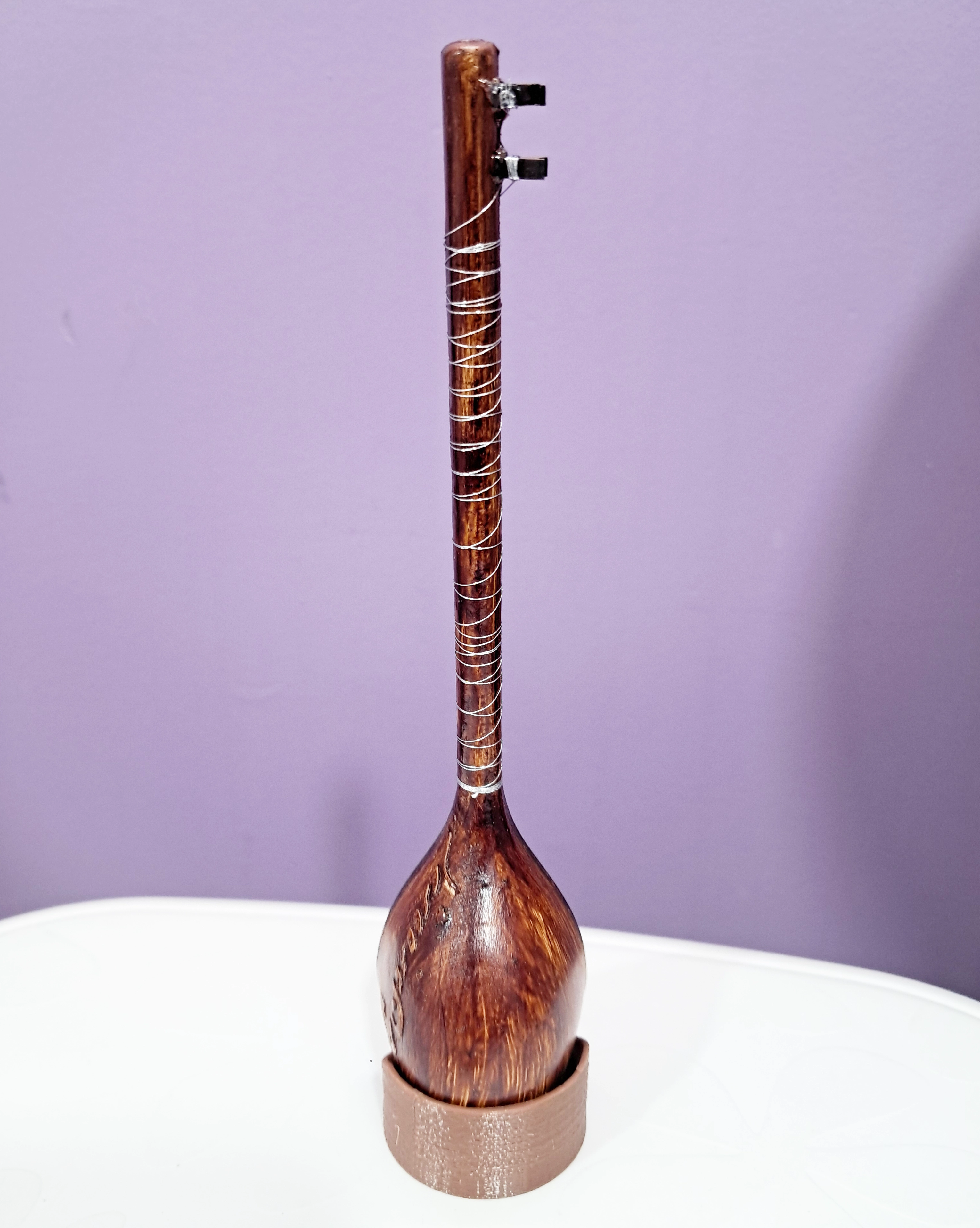 سه‌تار مینیاتوری و چوبی - زیاویه پشت