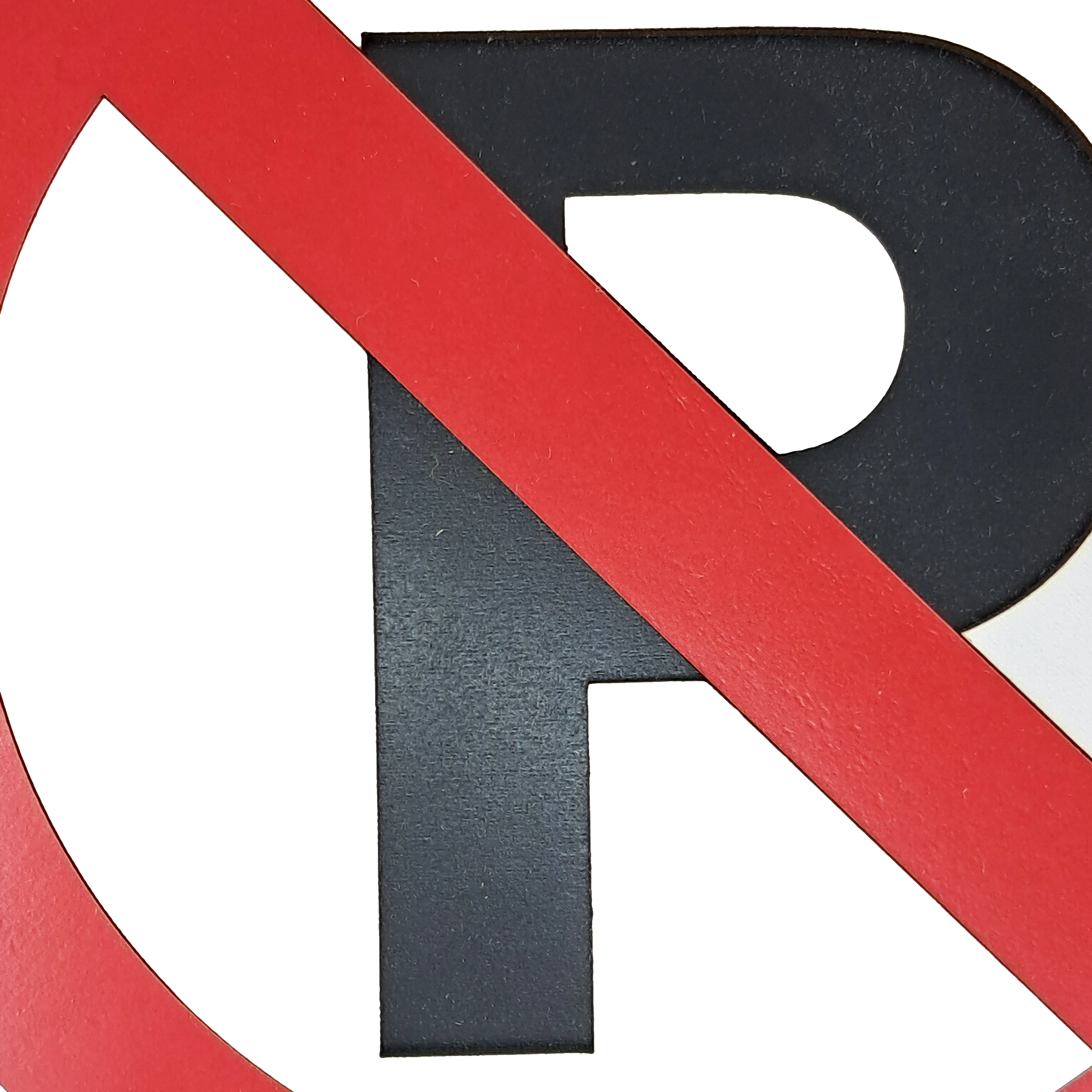 تابلو علامت اخطاری پارک ممنوع از نمای نزدیک